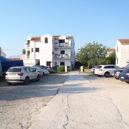 Apartments Ida Sućuraj 외부 사진