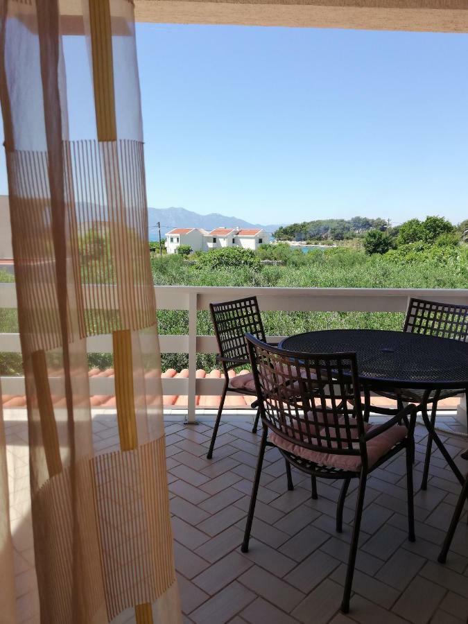 Apartments Ida Sućuraj 외부 사진