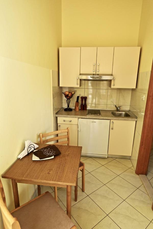 Apartments Ida Sućuraj 외부 사진